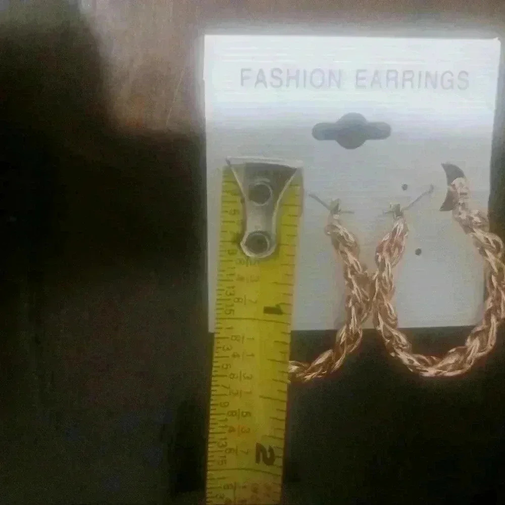 Gold hoop rope earrings - Picture 2 of 3